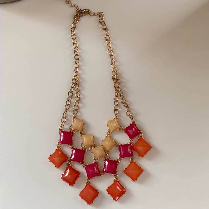 Chunky Statement Necklace 13$